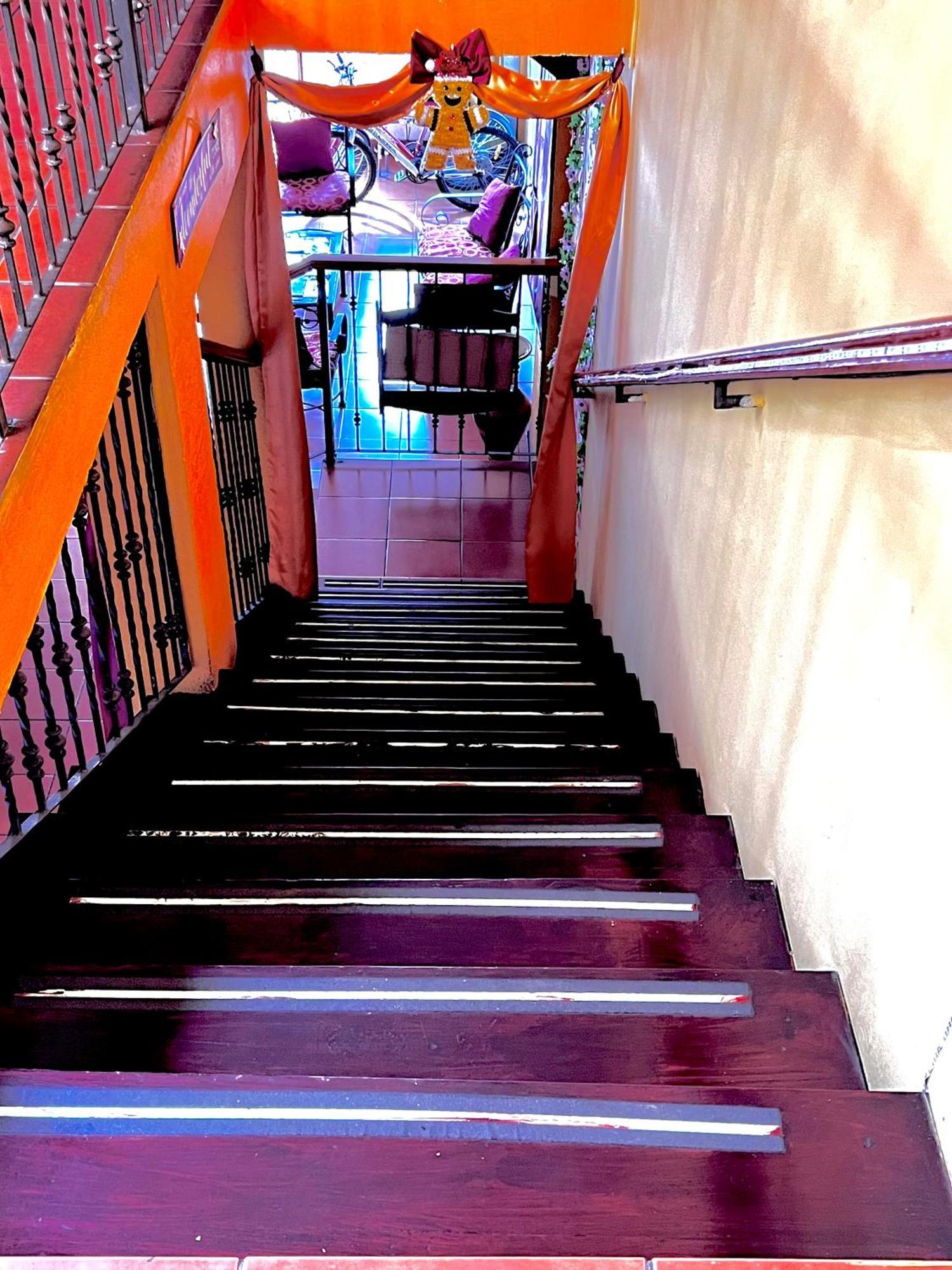 Hostal Lolita'S Boutique Granada Exterior photo